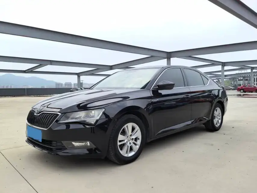 2016 Skoda Superb 1.4T 150HP L4 7DCT