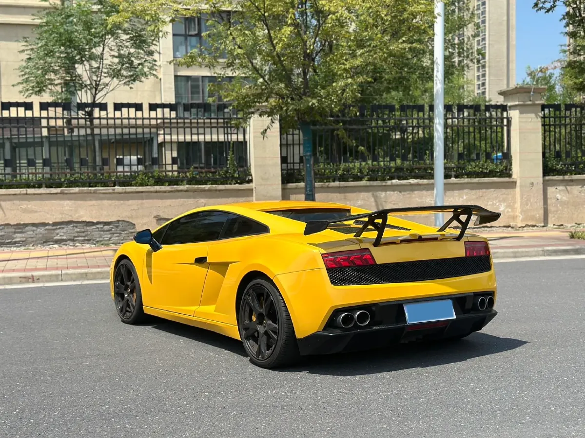 2010 Lamborghini Gallardo 5.2L 557HP V10 6AMT,autocango,china used car exporter,china ev exporter,chinese used car exporter,chinese used ev exporter