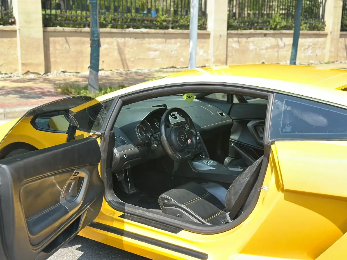 2010 Lamborghini Gallardo 5.2L 557HP V10 6AMT,autocango,china used car exporter,china ev exporter,chinese used car exporter,chinese used ev exporter