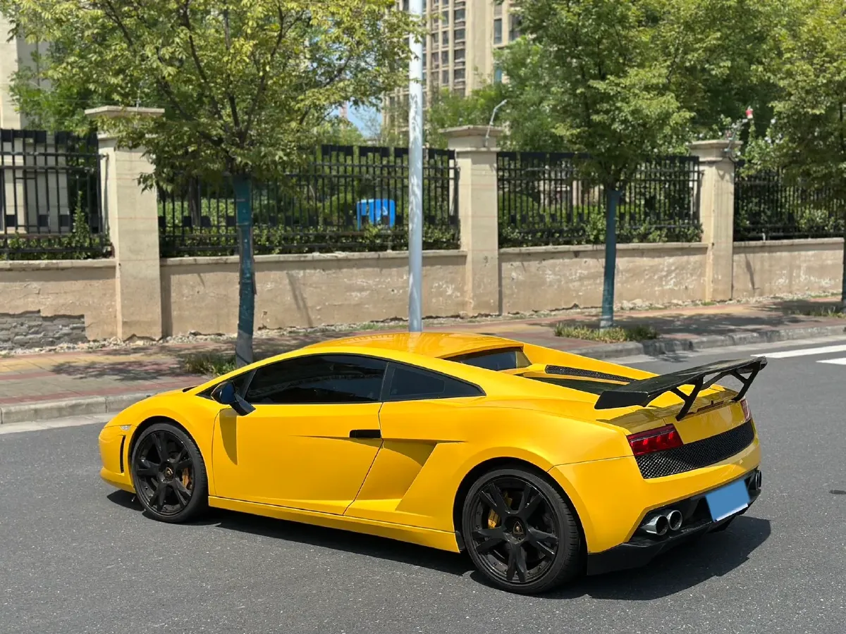 2010 Lamborghini Gallardo 5.2L 557HP V10 6AMT,autocango,china used car exporter,china ev exporter,chinese used car exporter,chinese used ev exporter
