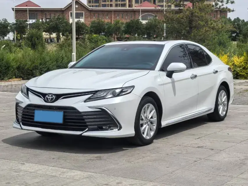 2023 Toyota Camry 2.0L 177HP L4 CVT