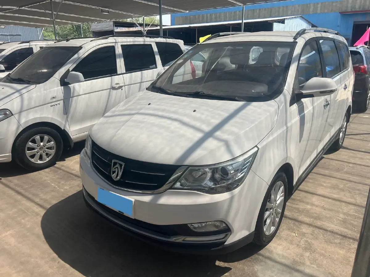 2016 BaoJun 730 1.5T 150HP L4 6MT