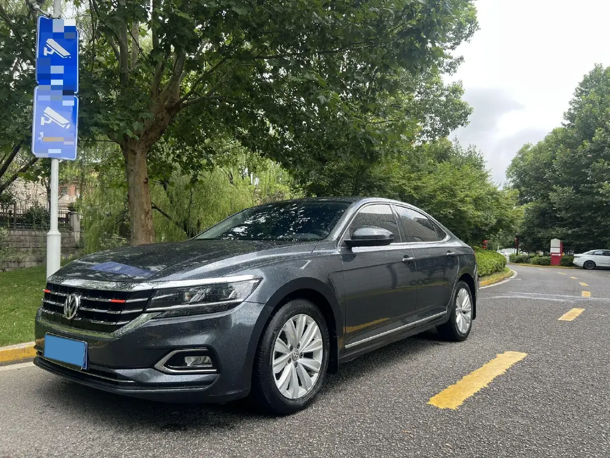 2019 Volkswagen Passat 2.0T 186HP L4 7DCT