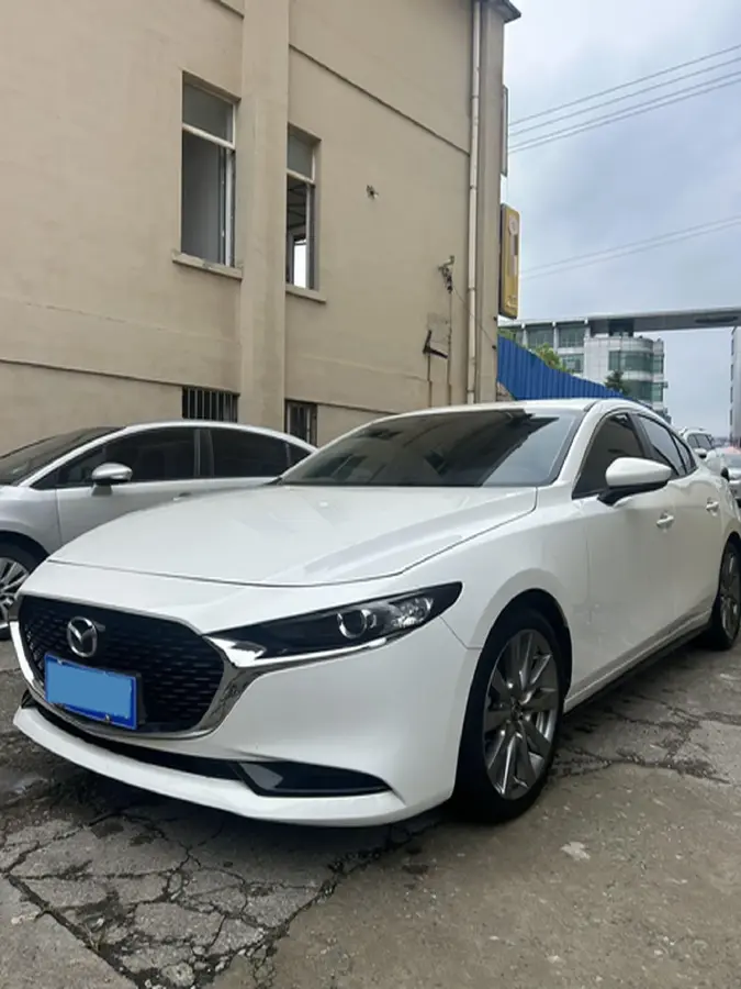2020 Mazda 3 Axela 2.0L 158HP L4 6AT