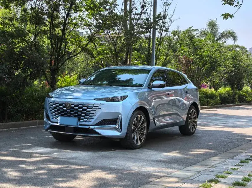 2021 ChangAn UNI-K 2.0T 233HP L4 8AT