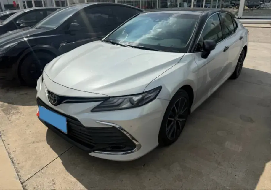 2021 Toyota Camry 2.5L 209HP L4 8AT