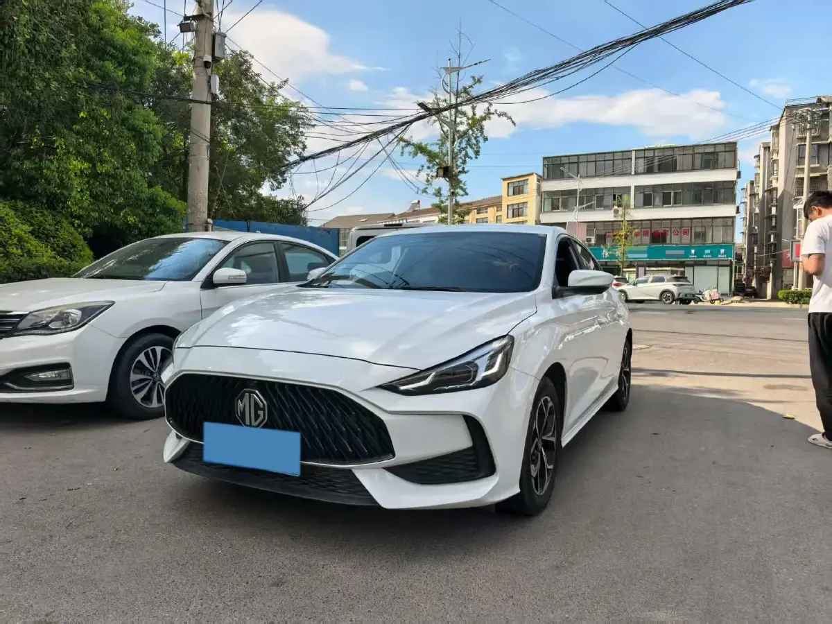 2021 MG 5 1.5L 120HP L4 5MT