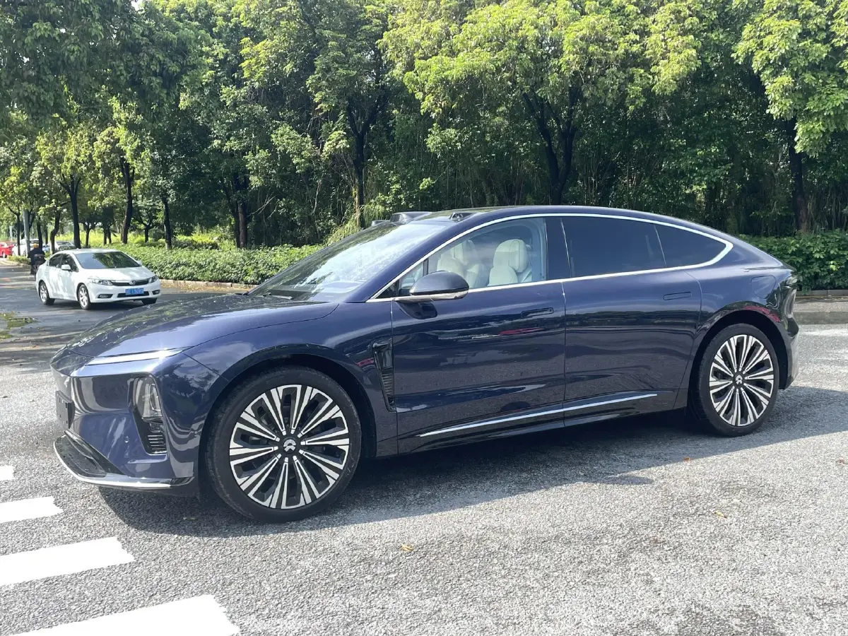 2025 NIO ET9 BEV 100KWH