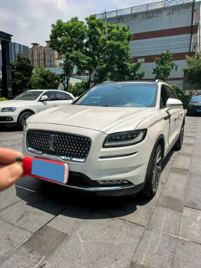 2022 Lincoln Nautilus 2.7T 322HP V6 8AT