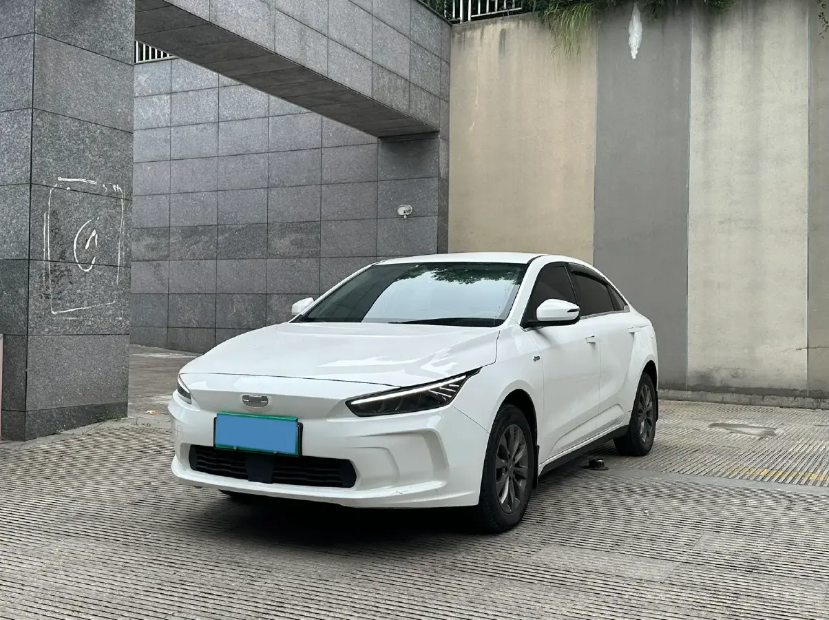 2022 Geometry A BEV 53KWH