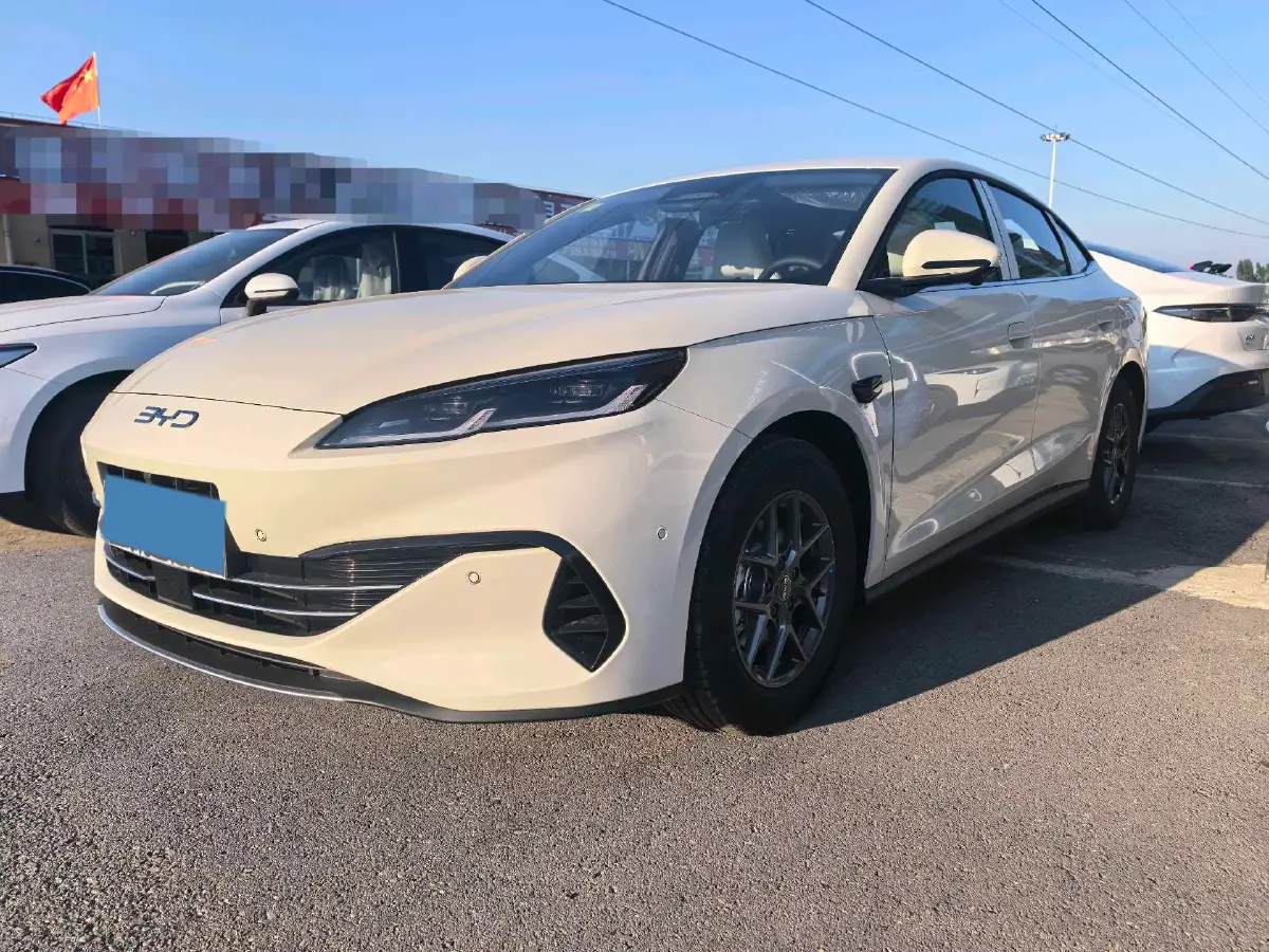 2025 BYD Seal05 DM-i 1.5L 101HP L4 E-CVT PHEV 7.68KWH