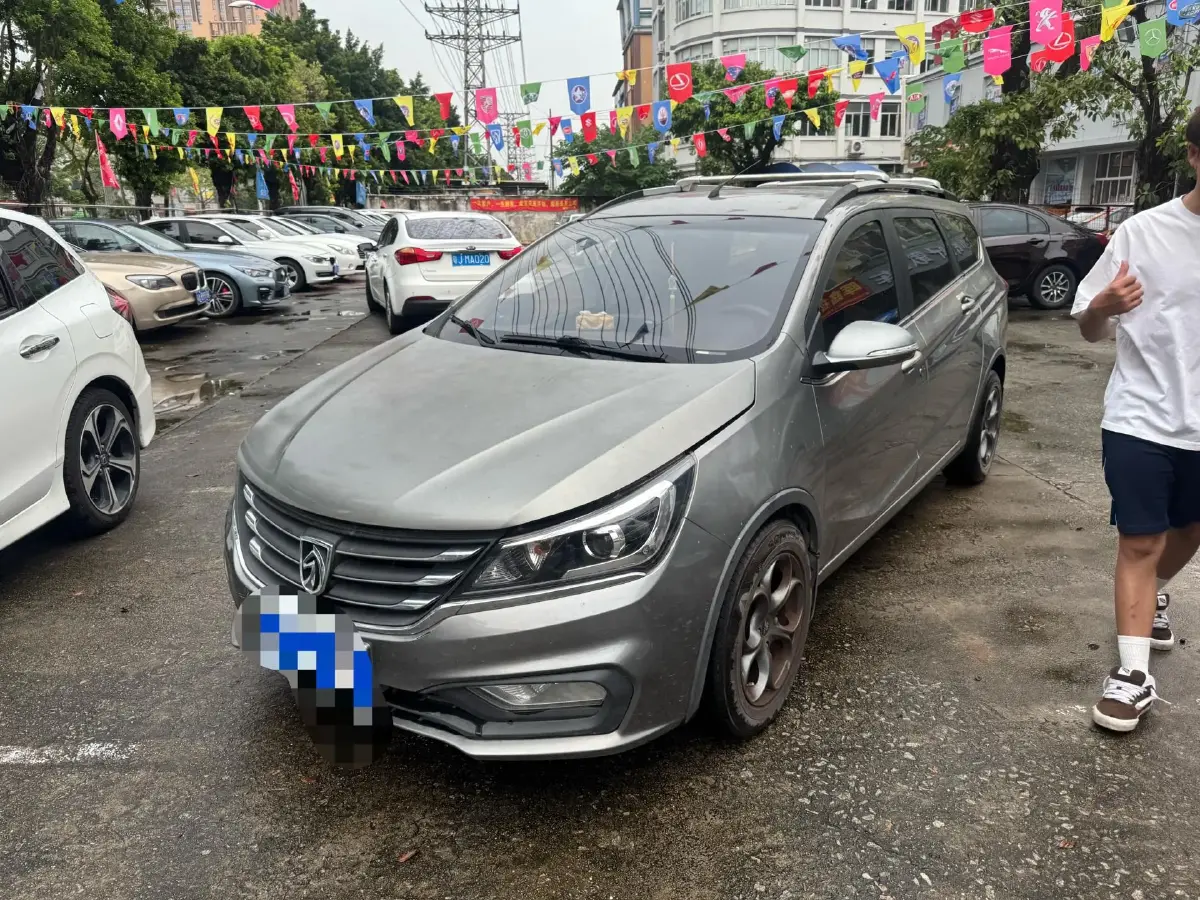 2017 BaoJun 310W 1.5L 112HP L4 6MT