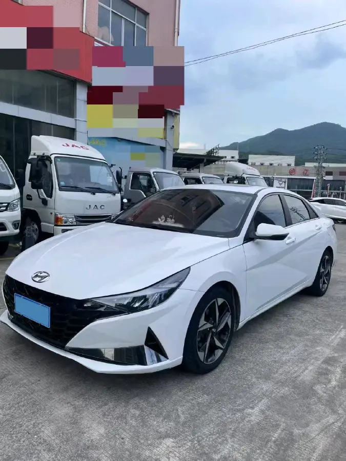 2022 Hyundai Elantra 1.5L 115HP L4 CVT