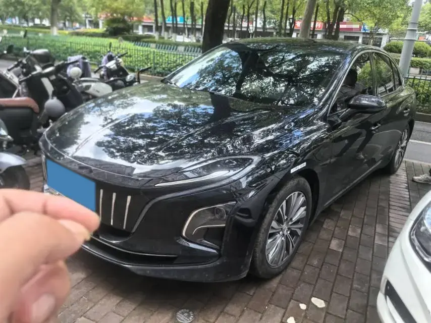 2024 HongQi E-QM5 BEV 72KWH