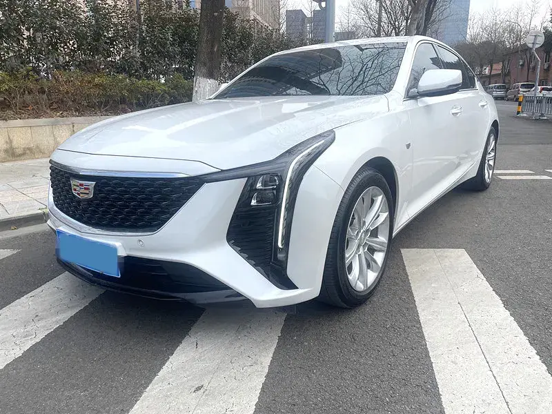 2024 Cadillac CT5 2.0T 237HP L4 10AT