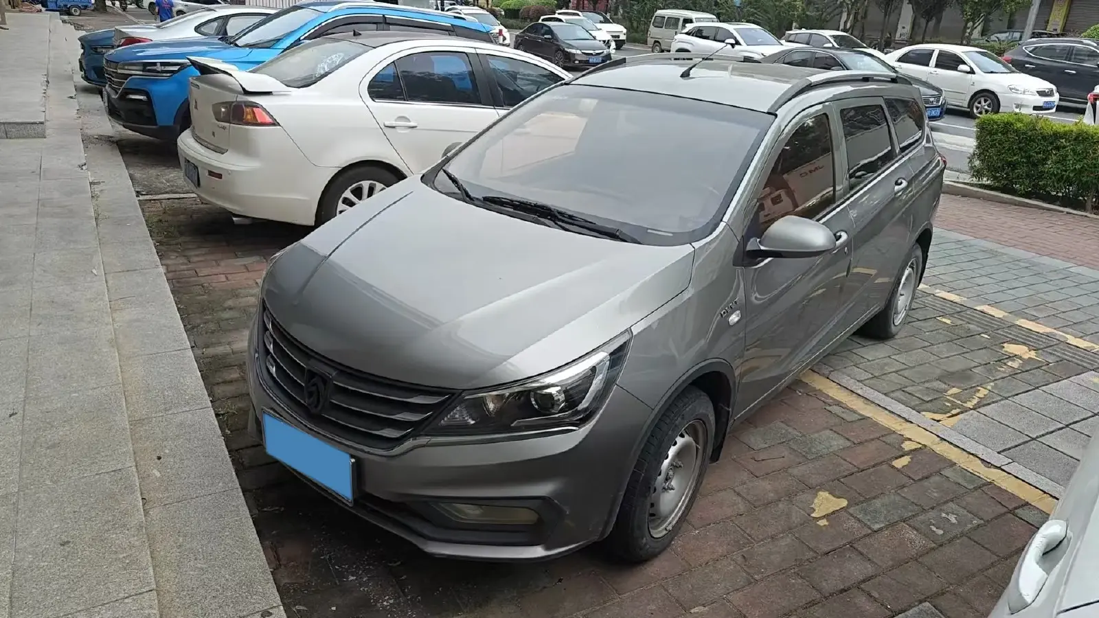 2017 BaoJun 310W 1.5L 112HP L4 6MT