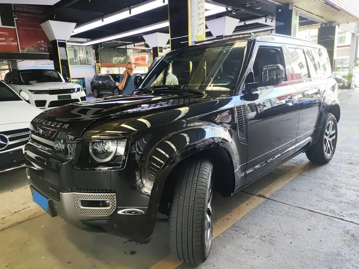 2022 Land Rover Defender 3.0T 400HP L6 8AT