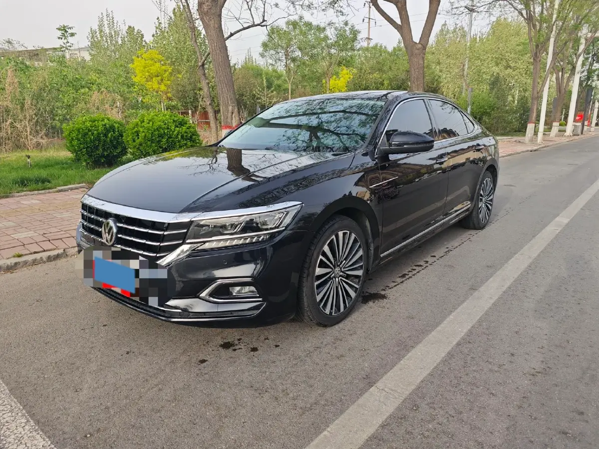 2019 Volkswagen Passat 2.0T 186HP L4 7DCT