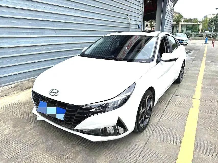 2022 Hyundai Elantra 1.5L 115HP L4 CVT