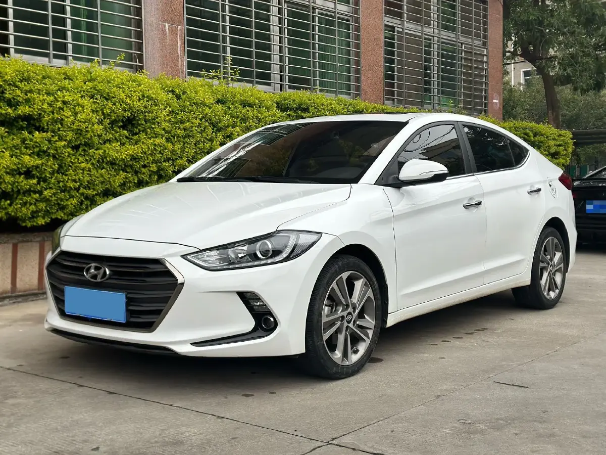 2016 Hyundai Elantra 1.6L 130HP L4 6AT