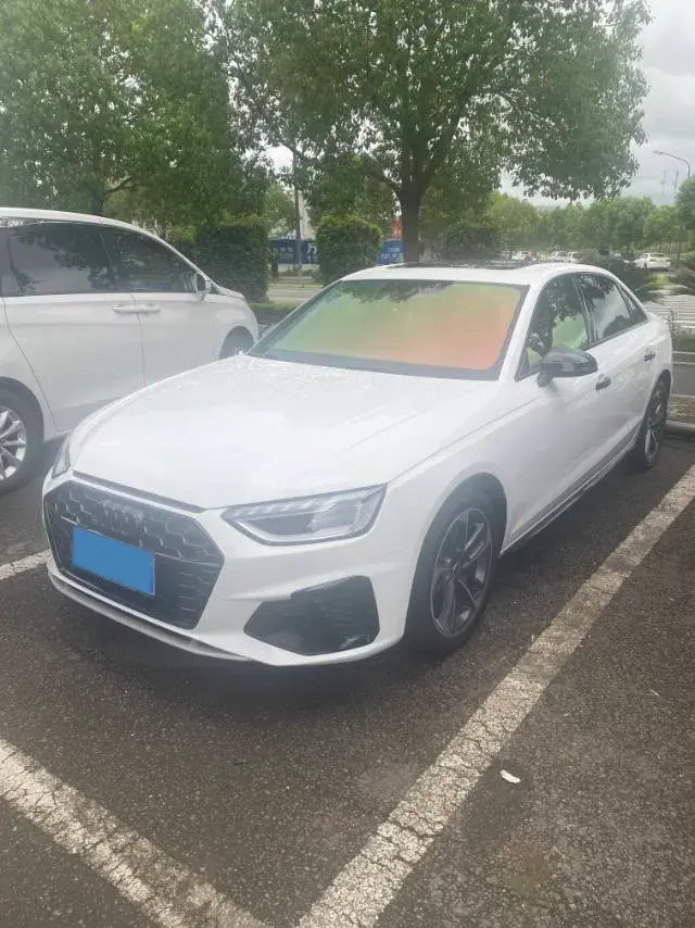 2023 Audi A4L 2.0T 190HP L4 7DCT