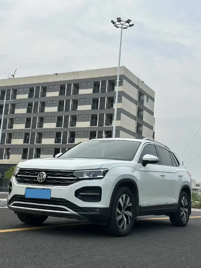 2019 Volkswagen Tayron 2.0T 186HP L4 7DCT