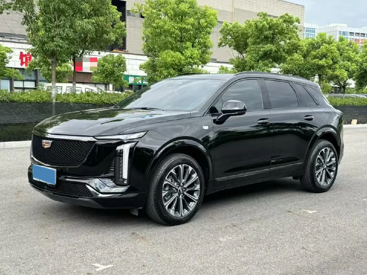 2025 Cadillac XT5 2.0T 237HP L4 9AT