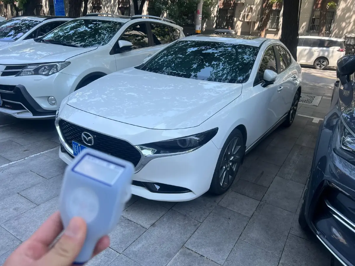 2021 Mazda 3 Axela 2.0L 158HP L4 6AT