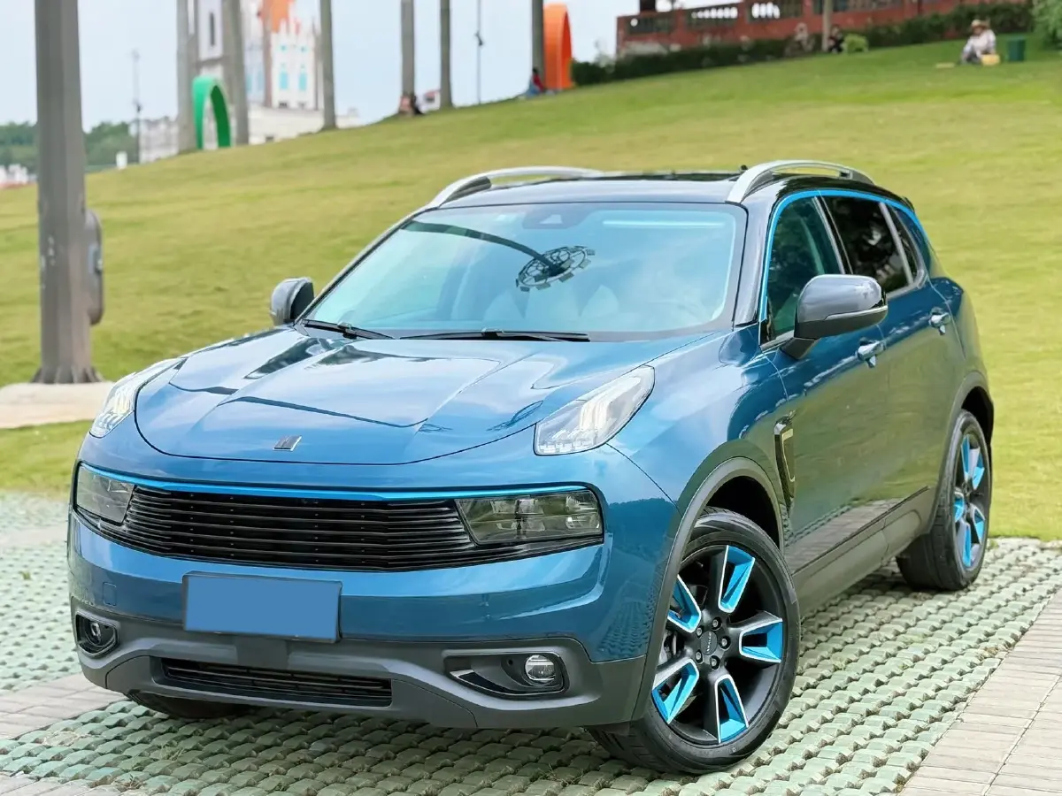 2017 LYNK&CO 01 2.0T 190HP L4 6AT