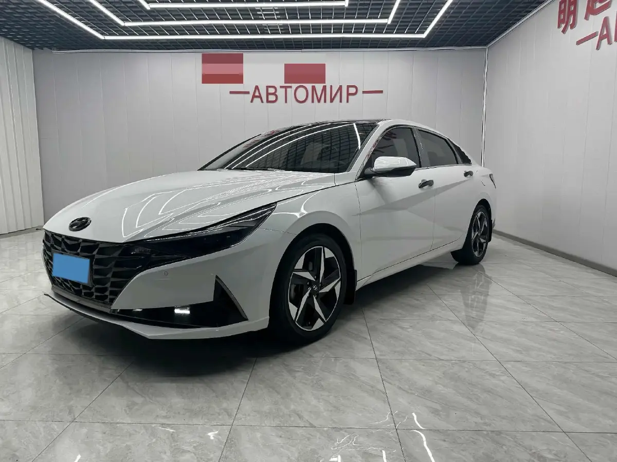 2021 Hyundai Elantra 1.5L 115HP L4 CVT