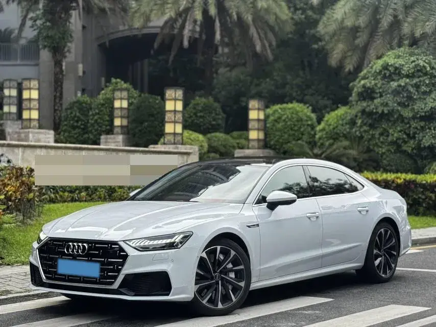 2022 Audi A7L 2.0T 245HP L4 7DCT
