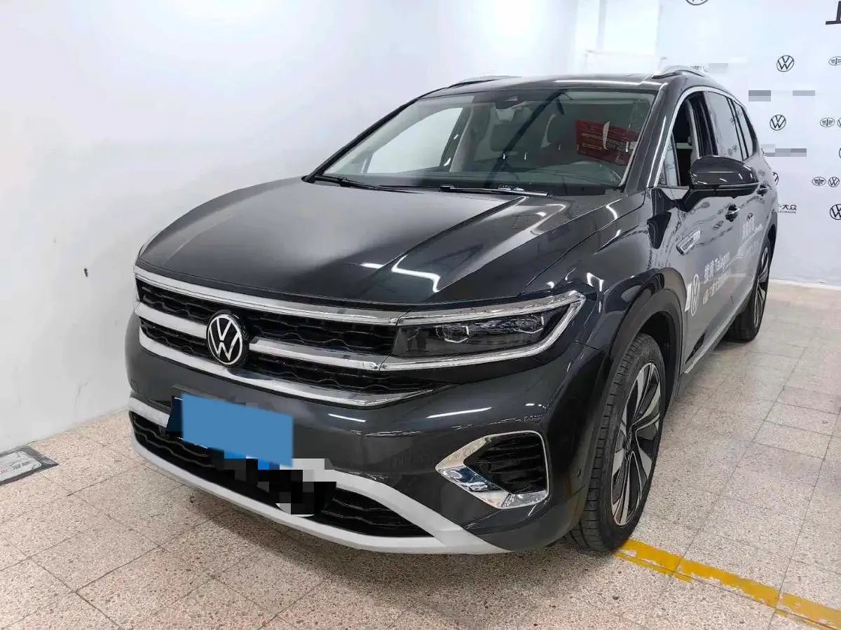 2023 Volkswagen Talagon 2.0T 220HP L4 7DCT