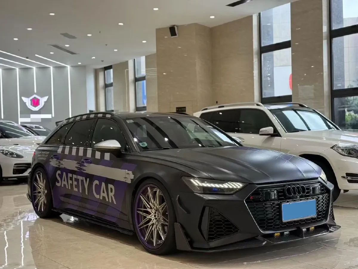 2021 Audi RS 6 4.0T 600HP V8 8AT,autocango,china used car exporter,china ev exporter,chinese used car exporter,chinese used ev exporter