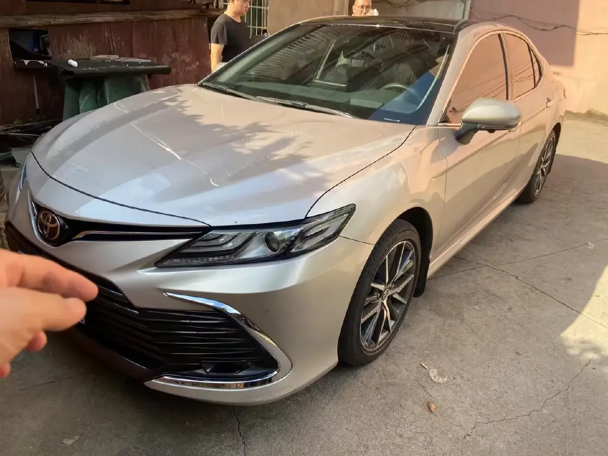 2021 Toyota Camry 2.5L 209HP L4 8AT