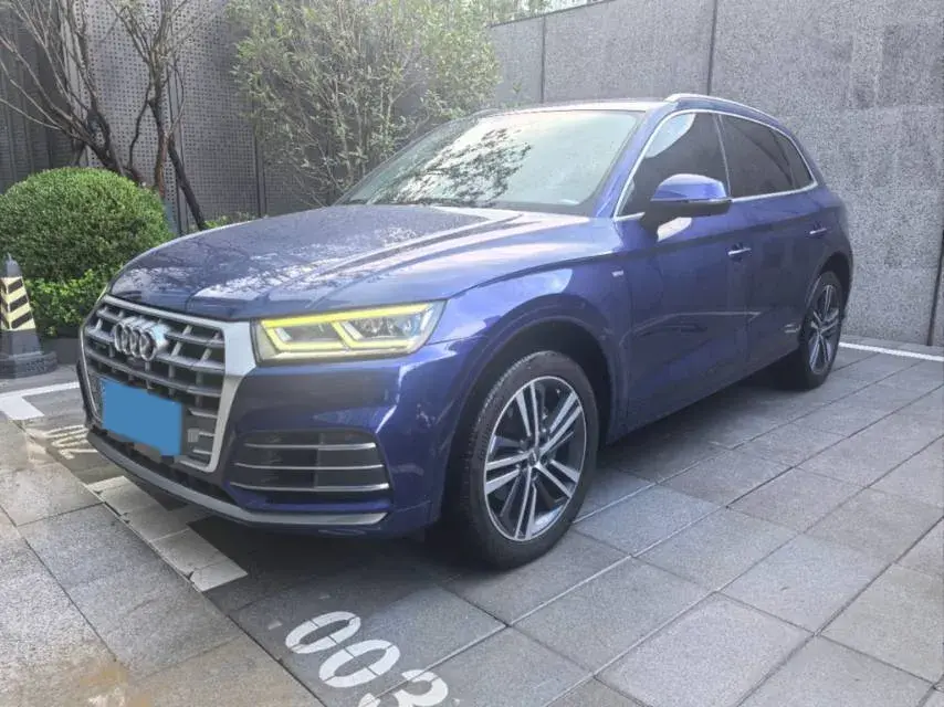 2020 Audi Q5L 2.0T 252HP L4 7DCT
