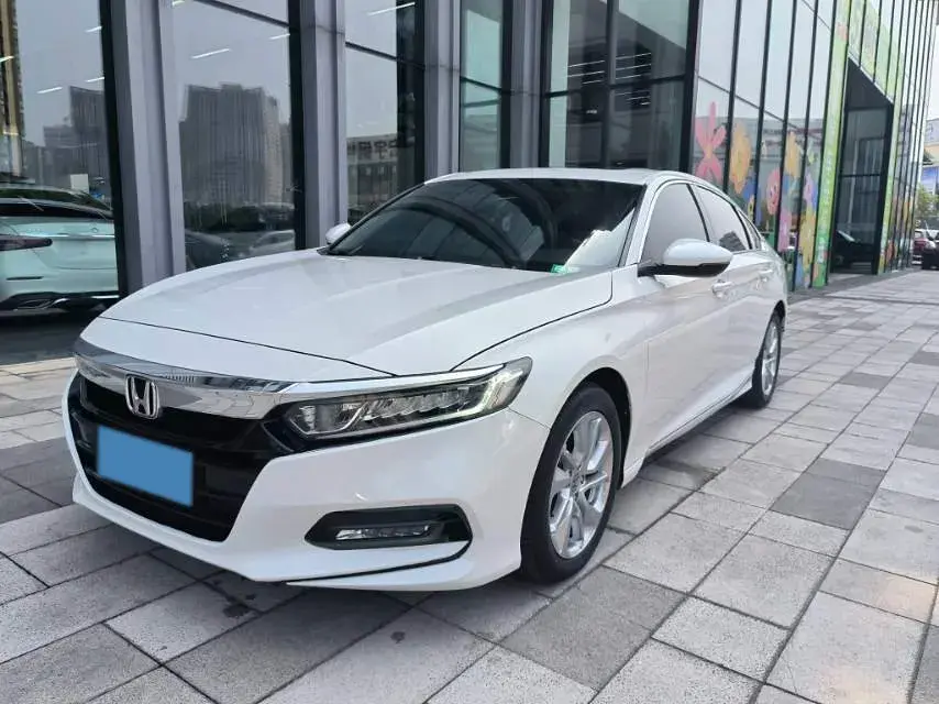 2018 Honda Accord 1.5T 194HP L4 CVT