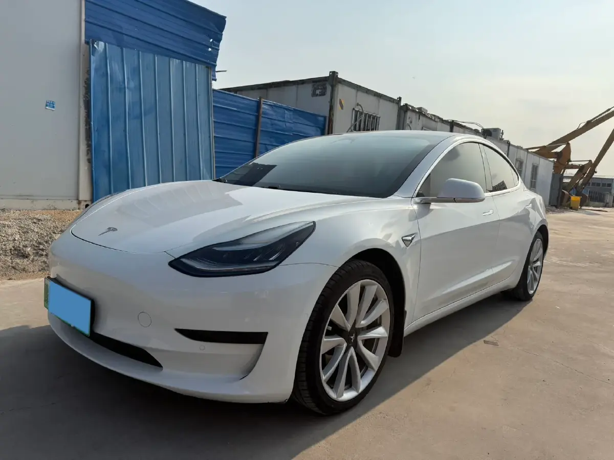 2019 Tesla Model 3 BEV 52KWH