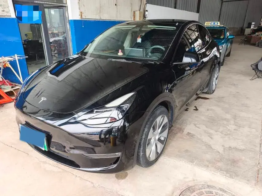 2021 Tesla Model Y BEV 60KWH