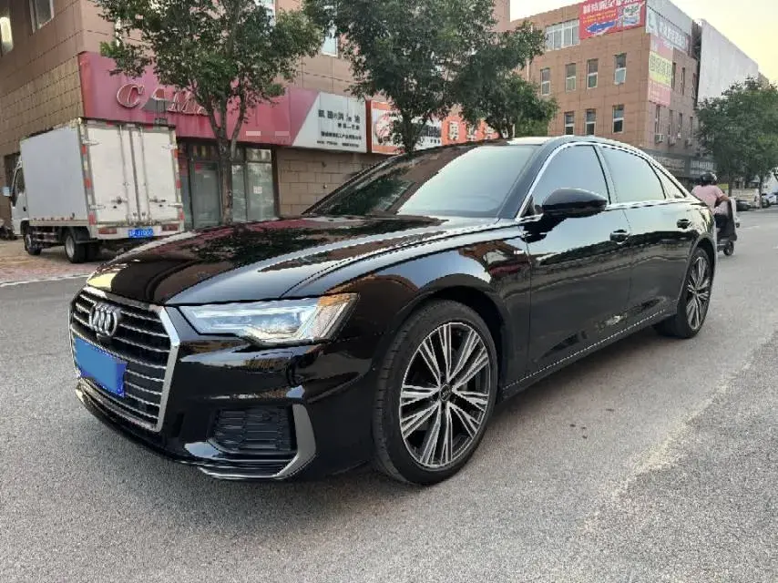 2022 Audi A6L 2.0T 224HP L4 7DCT