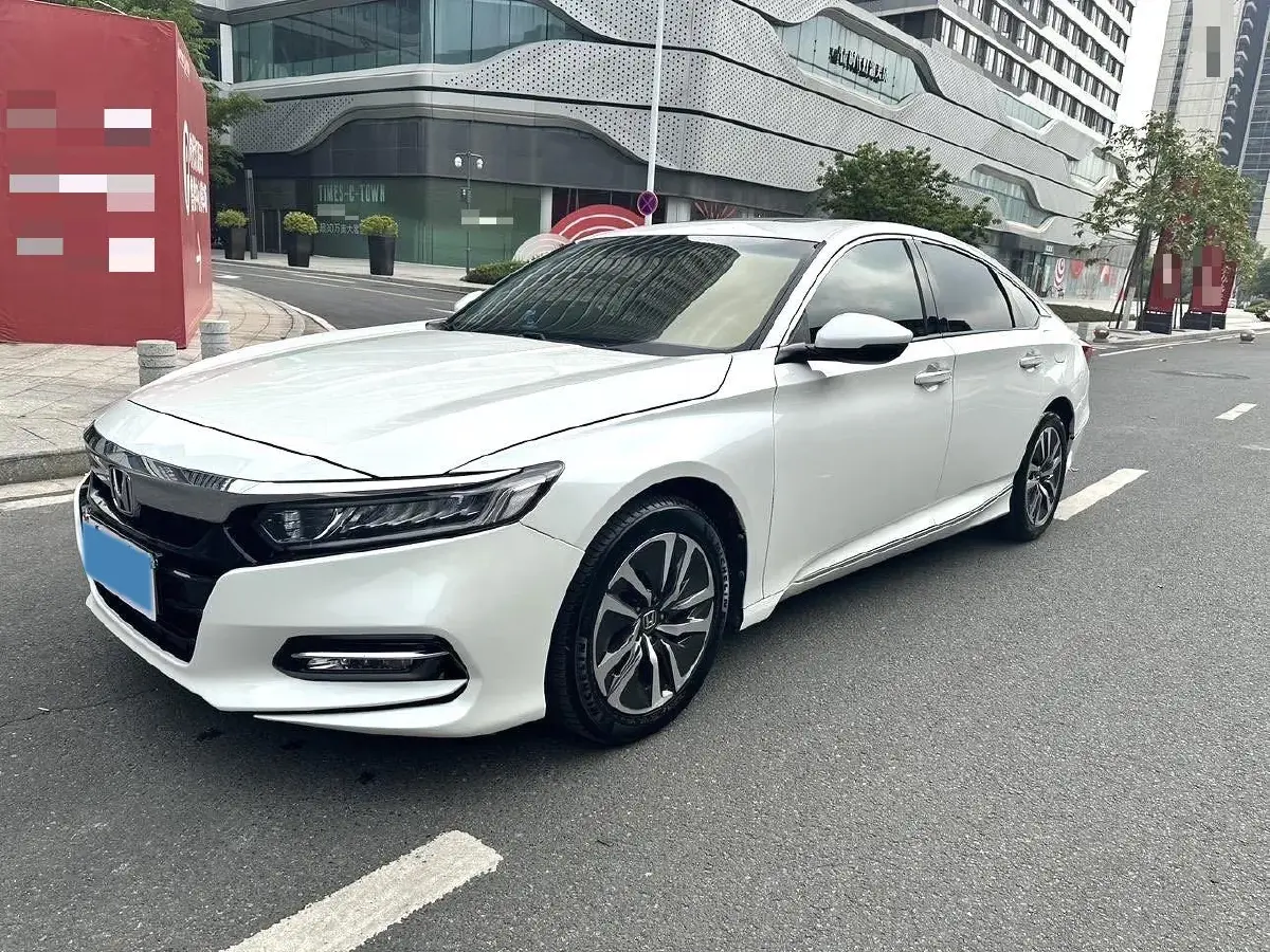 2018 Honda Accord 2.0L 146HP L4 E-CVT Hybrid