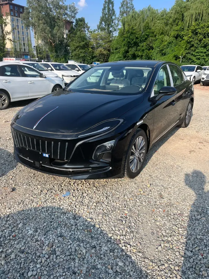 2024 HongQi E-QM5 BEV 60KWH