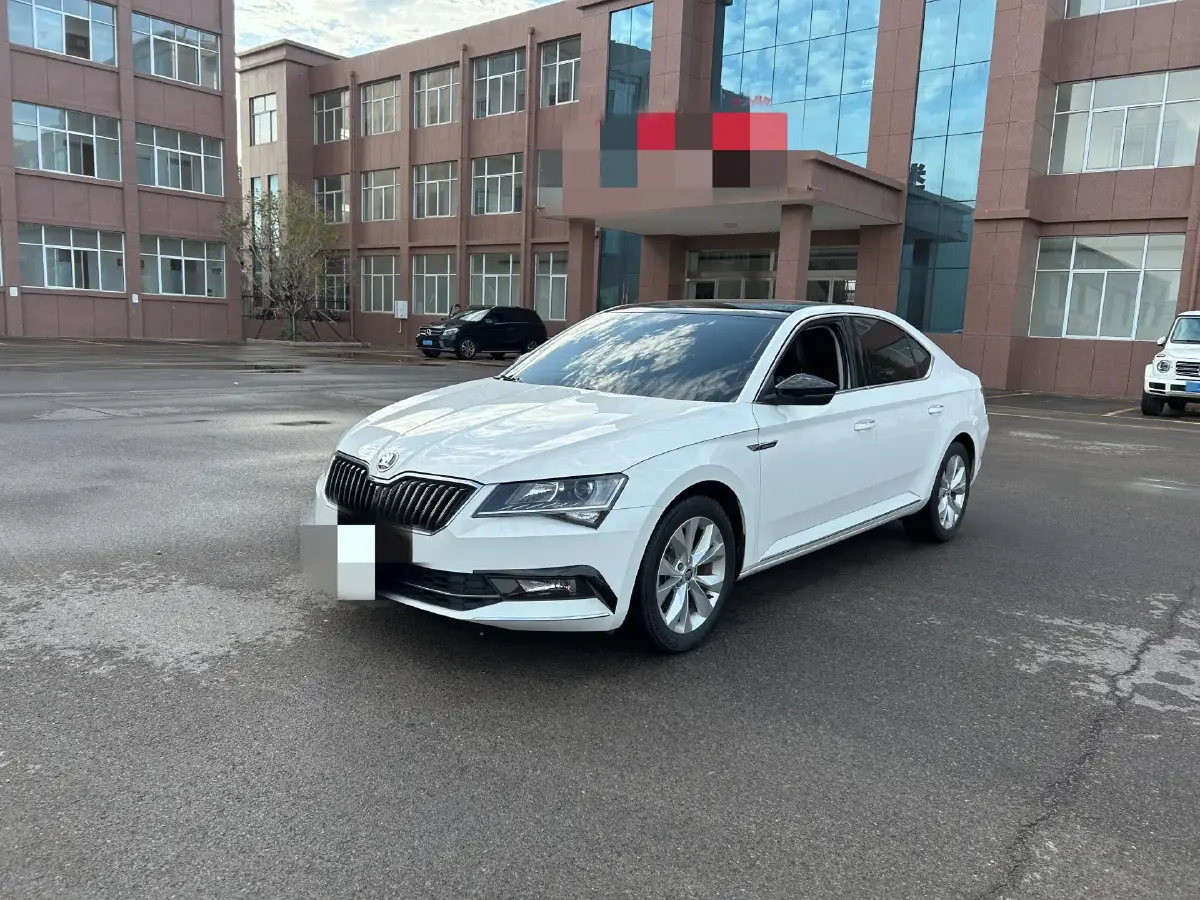 2018 Skoda Superb 1.4T 150HP L4 7DCT