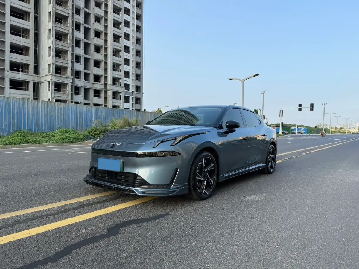 2024 LYNK&CO 07 EM-P 1.5T 163HP L4 3DHT PHEV 18.99KWH