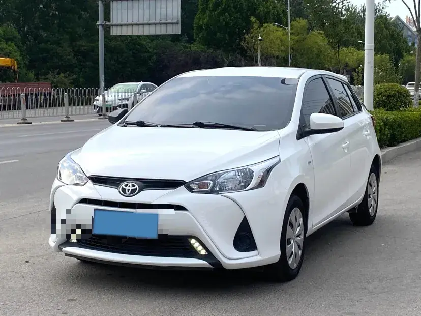 2021 Toyota Yaris L 1.5L 112HP L4 CVT