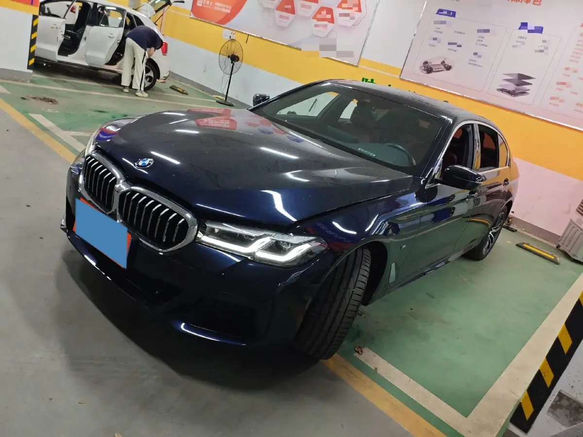 2022 BMW 5 Series 2.0T 184HP L4 8AT