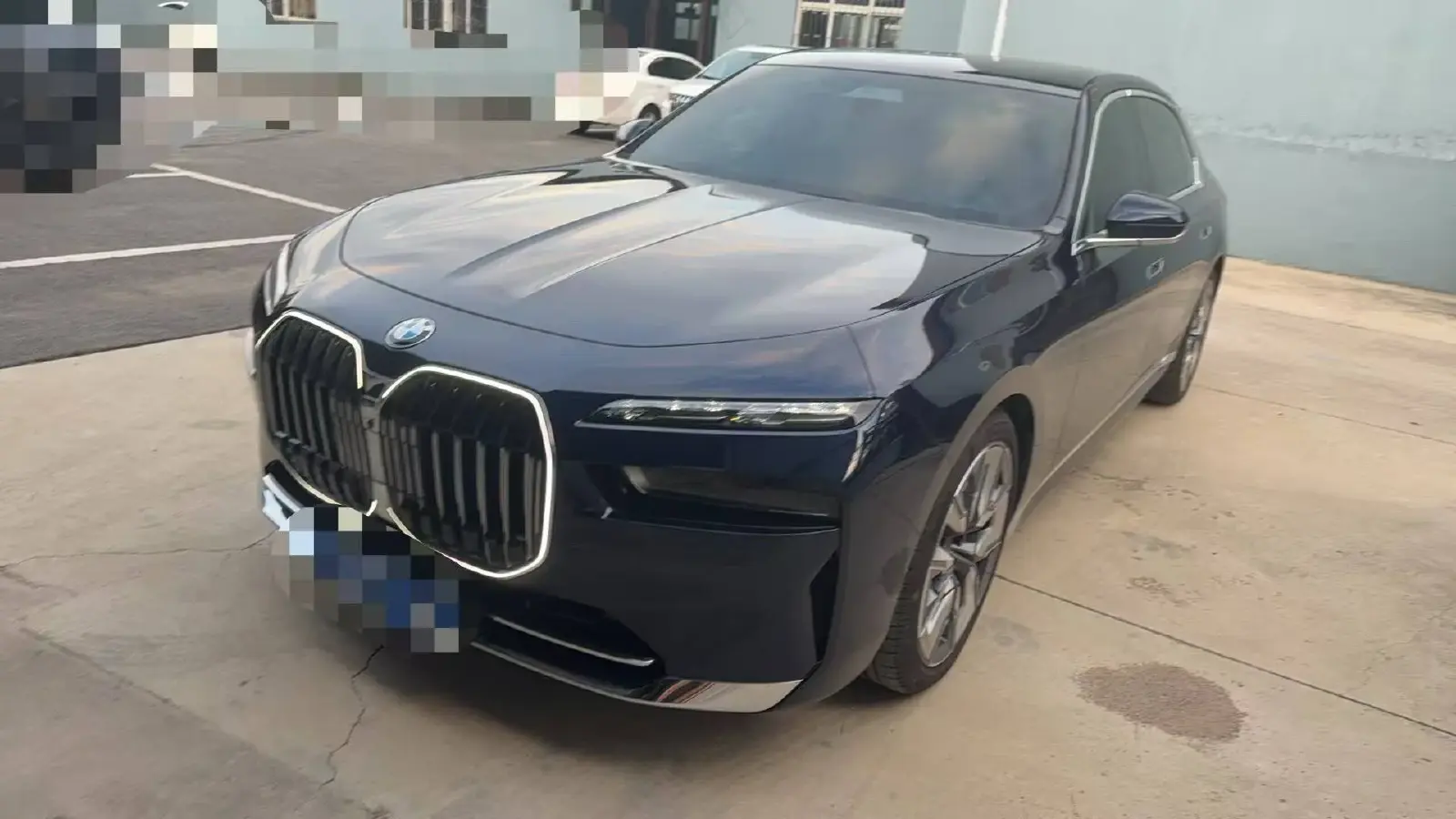 2023 BMW 7 Series 3.0T 381HP L6 8AT