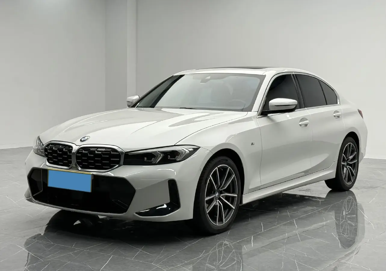 2025 BMW 3 Series 2.0T 184HP L4 8AT