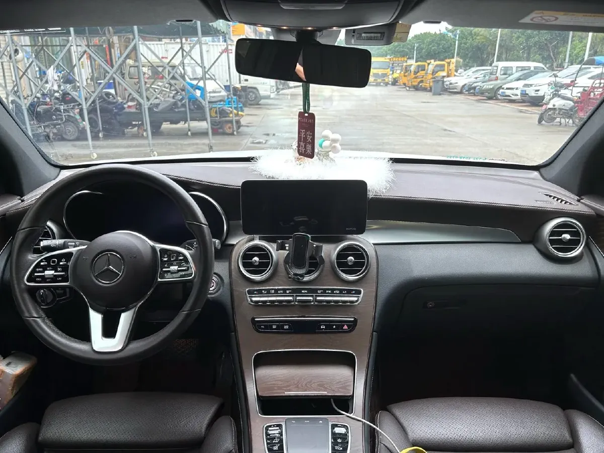 2020 Mercedes-Benz GLC Class 2.0T 197HP L4 9AT,autocango,china used car exporter,china ev exporter,chinese used car exporter,chinese used ev exporter