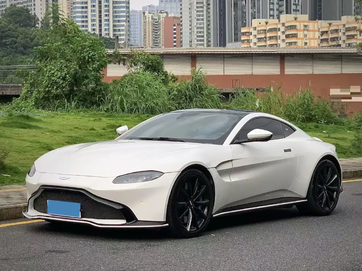 2018 Aston Martin V8 Vantage 4.0T 510HP V8 8AT