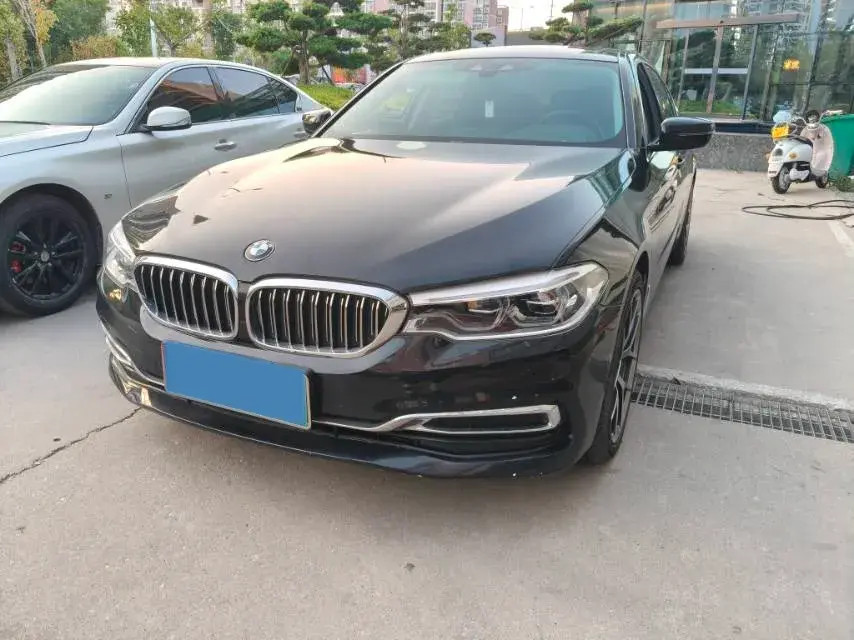 2020 BMW 5 Series 2.0T 184HP L4 8AT PHEV 17.7KWH